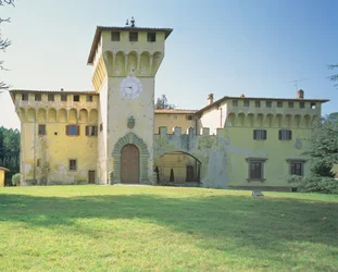 Villa Medicea Cafaggiolo, diseñada para Cosimo Il Vecchio (1389-1464)